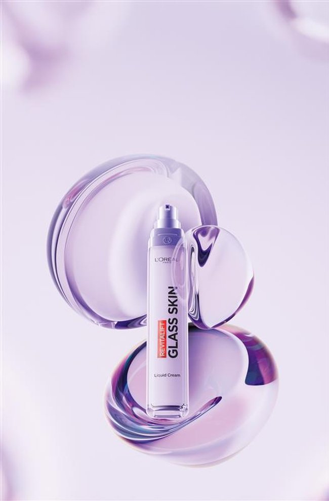 L'Oréal Revitalift Filler Glass Skin LiquidCream